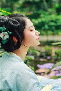 懒懒书生，彪镖女