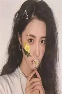 献给暴君解恨后：白月光被娇养了