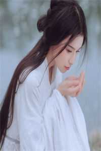 被网暴后，我成了顶流明星
