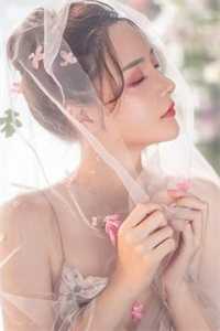 重生新婚夜，我在七零糙汉怀里肆意惹火