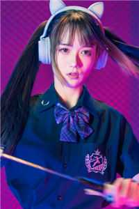 暗恋成真，我和女神先婚后爱