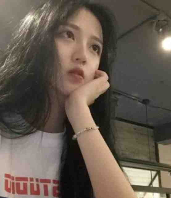 全校公敌！和美女老师谈恋爱