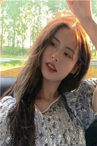 开局获得校花黑丝，转职魔莲剑仙