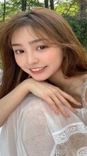 重生后放下女神，拯救宝藏青梅