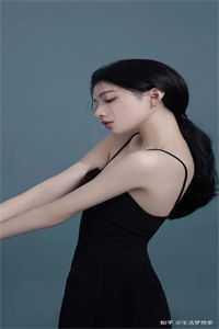 嫁侯爷后,将女她深藏功与名