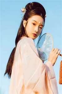 太子快瞧，江南美人回京了！