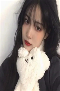 分手后，前任他叔对我疯狂爱慕