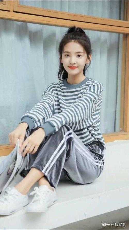 女帝为我大打出手，主角都傻眼了
