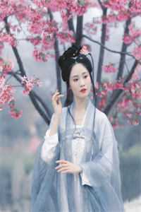 这个小村民怎么突然无敌了？