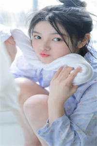 八零军婚：各界大佬都认我当孙女