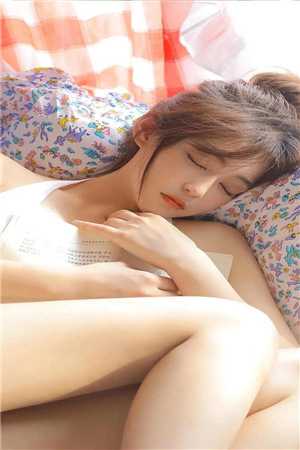 穿成八零小肥妻，闪婚部队高岭花