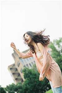 海王悔婚当日，美貌教授求娶我