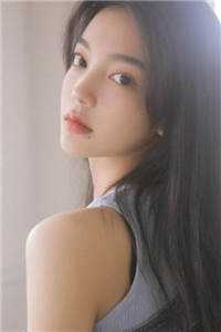 人生如秋：她是他枯萎前遇到的春光