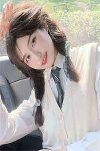 我收留的少女，怎会是首富继承人