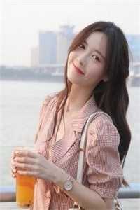 快穿：绝色美人绑定生子系统