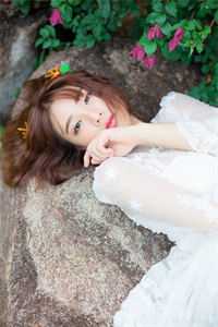 离婚后，亿万富豪前夫天天扒我马甲