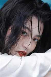 女皇穿成豪门哭包，霍总宠不停