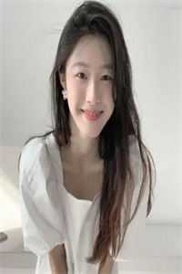 睁眼八零夜,娇美村花靠美食暴富