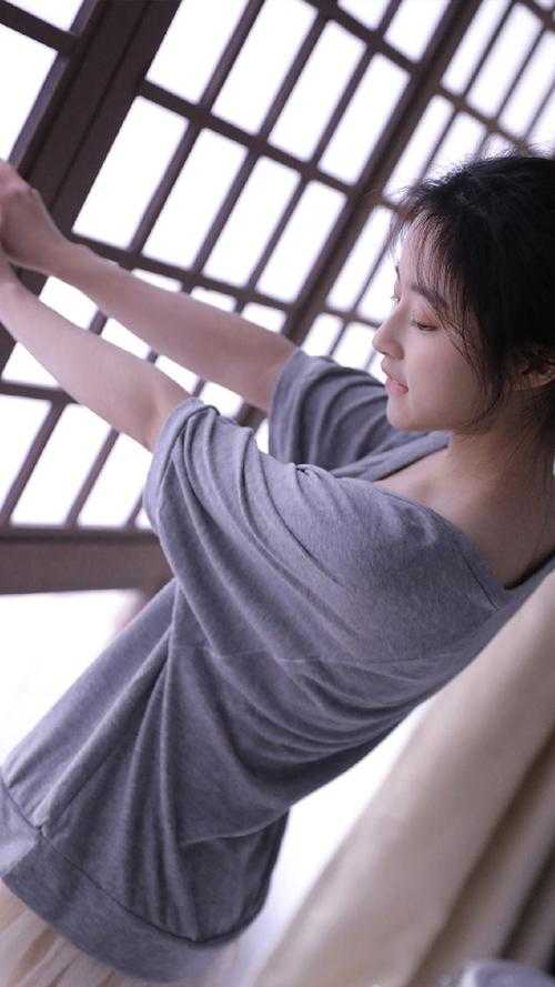 撞见上司秘密后,他平步青云了 小说