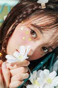 开局7岁幼女，悄悄升级纵横江湖