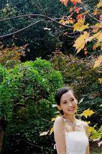 时总白天装高冷，晚上怀里要亲亲