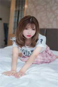 带崽躺赢,生子系统不服不行