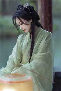 重生后，我在末世当战神