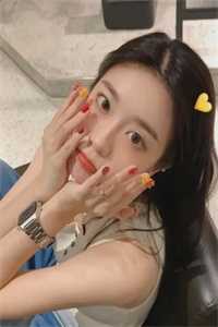 畅销巨著我离开后，白月光女友后悔了
