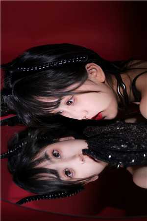 穿书女配娇又软，山里糙汉宠妻上头周野白月季小说