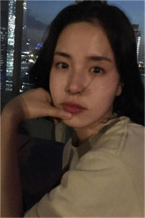 完结版小说我小小通房，咋就成王爷心尖宠了柳依依裴铭