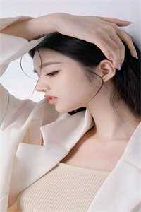 抖音热门的小说女儿被喂酒身亡，育儿嫂妻子却在带学长儿子