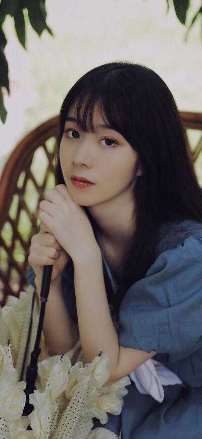 贺枫秦雨摇写的小说重生后，疯批美人每天都在撩人攻心全文阅读