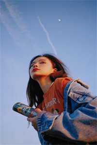 迈巴赫朱莉情人节，未婚妻把我给的豪车送给男大小说