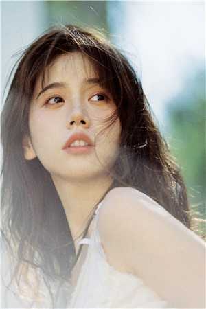 我向女友求婚时，她却要我为男发小演奏爆款宝藏