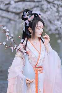 老公把婚车开走给白月光撑场面，却让我骑共享单车参加婚礼沈承泽白月光大结局