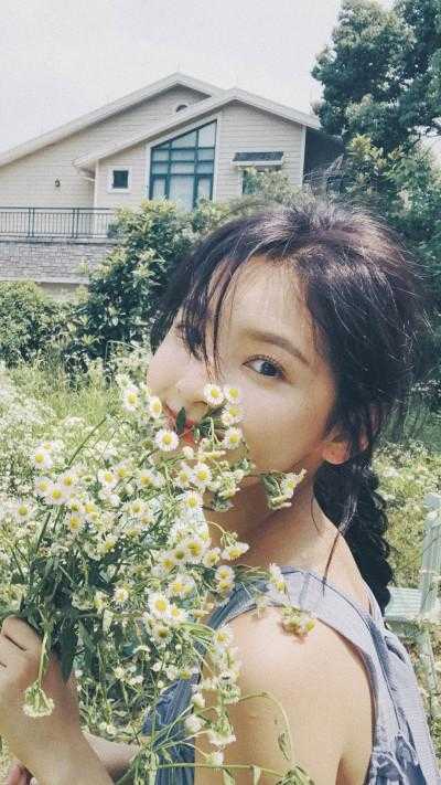 重回七零：娇软村花踹了知青嫁团长篇章