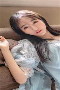 情人节,女友戴项圈和我约会免费