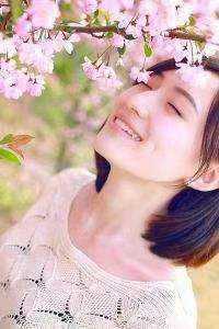 离婚孕吐日，他求婚新欢无删版