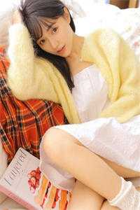 季时年江妮妮写的小说不恨明月高悬，恨明月不照我