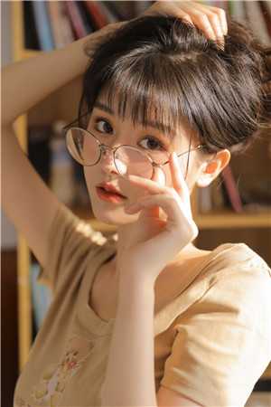 姜明珠谢婉写的小说不搞权谋后，我坐看废物儿女作死