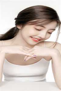 亲女儿被资助两年的养女欺凌后，我杀疯了全文