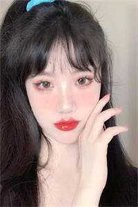 你爱你的女友，我爱我的钱文章