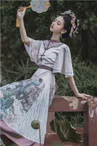 认错白月光后,未婚夫他后悔了热门