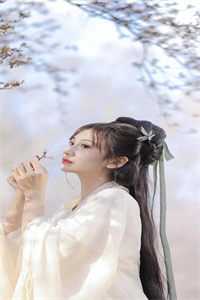 七年爱意，换来空寂背影新上热文
