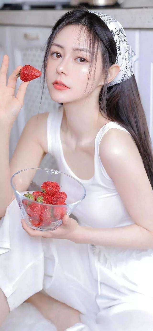 清明节假千金过头七，父母哥哥拿我换命前文+