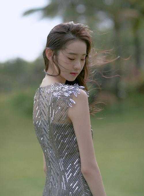 重生后，我送给伥鬼闺蜜完美婚礼全文
