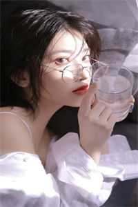 春风拂照裴如烟全篇