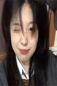 帅哥，今晚坟头见在线看
