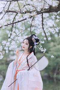 君向潇湘北，我埋泉下泥笔趣阁