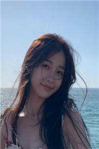 替闺蜜养大孩子后中奖八千万by